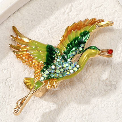 Брошка металева на золотистій основі журавель із кристалами покрита кольоровою емаллю розмір 45х40 мм, фото 2
