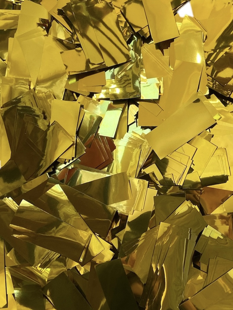 Конфеті золото метафан прямокутник 2х5см 1 кг