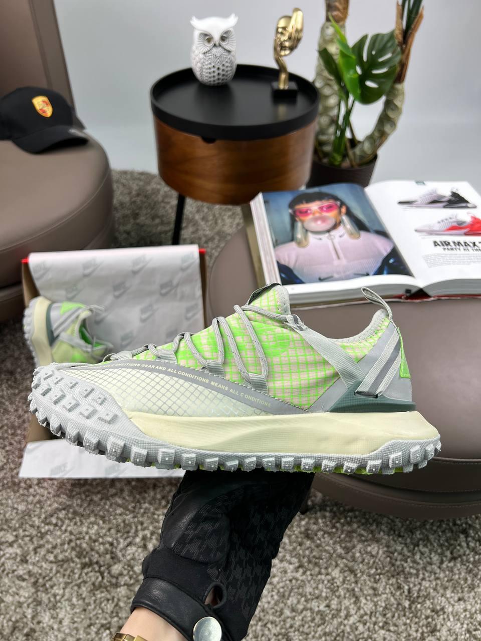 Чоловічі текстильні кросівки Nike ACG Mountain Fly Low Grey Green, текстильні кеди Найк сірі. Чоловіче взуття