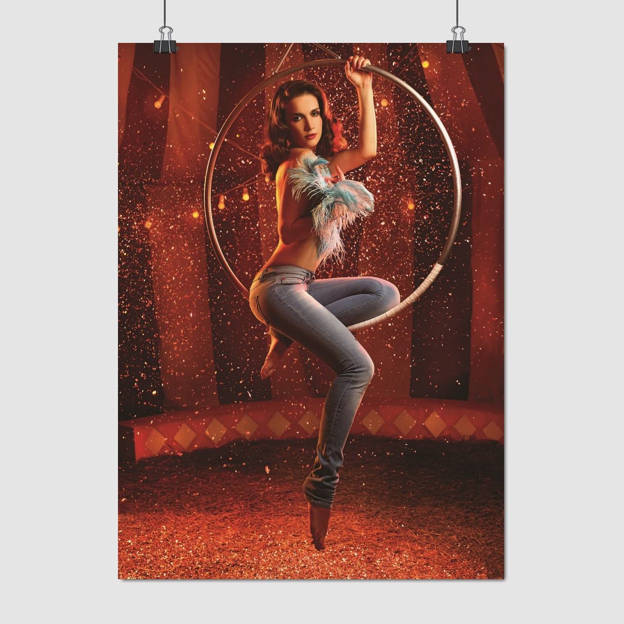 Плакат "Наталія Орейро в обручі", 60×43см