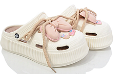 Жіночі білі крокси на платформі з бантом та джебітсами 36-41р.