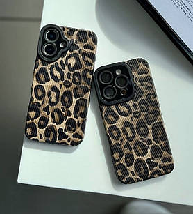 Чехол з леопардовым принтом на 14 pro max