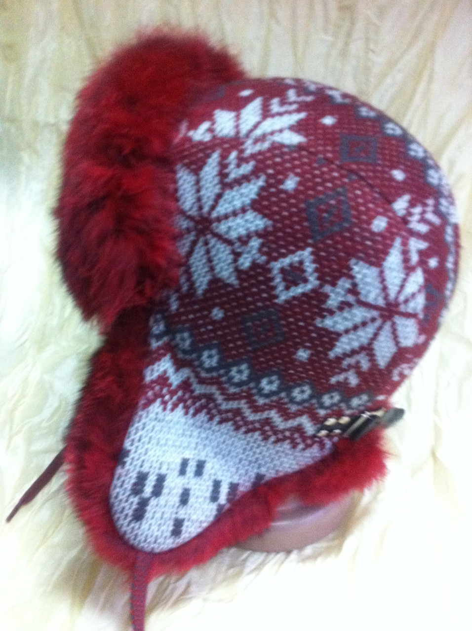 Красива в'язана вушка з орнаментом з хутром кролика - фото 1 - id-p459849048