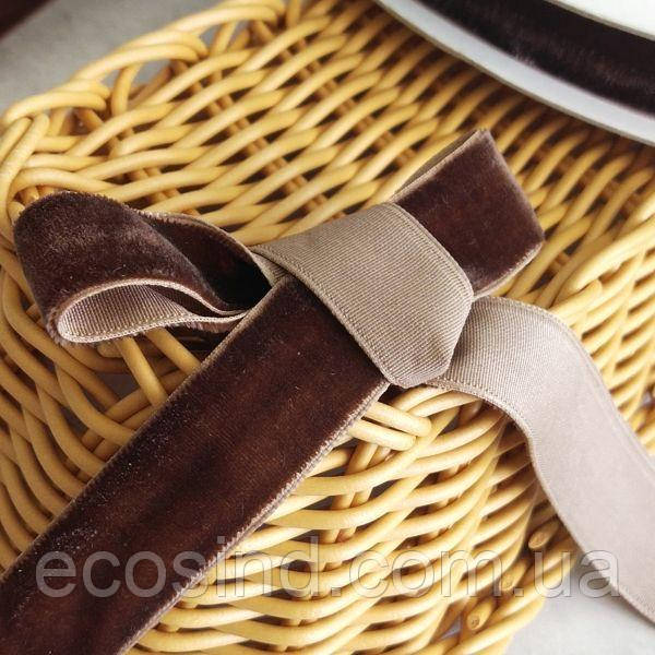 Оксамитова стрічка декоративна 2 см 20 м - 8135