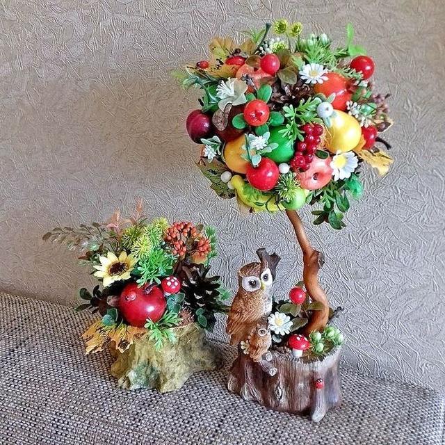 Топіарій зі штучними пллодами