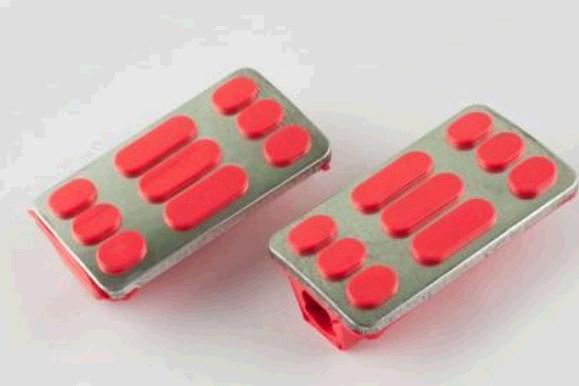 Гумки підніжок водія Delta (червоні з хромованою вставкою mod:2) EVO