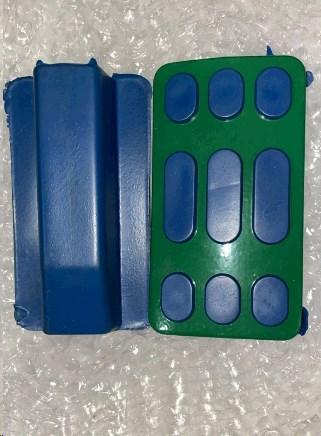 Гумки підніжок водія Delta (сині, метал-зелений) EVO