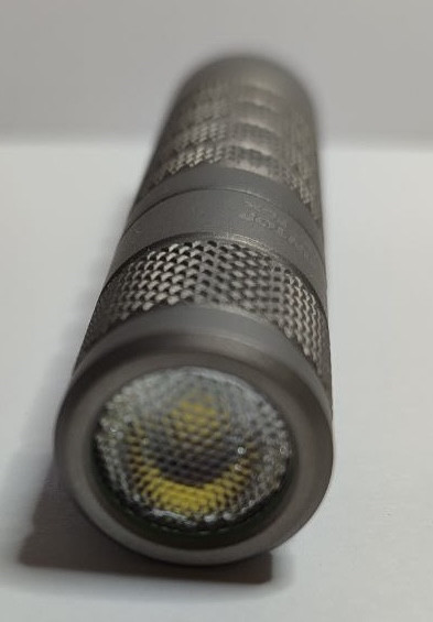 Ліхтарик кишеньковий Lumintop Silver Fox Titanium холодне світло