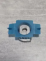 Монтажна гайка M8 з фіксатором для кріплення сонячних панелей (18x35)