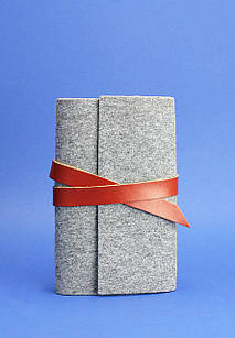 Фетровий блокнот (Софт-бук) 1.0 Фетр з шкіряними коричневими вставками