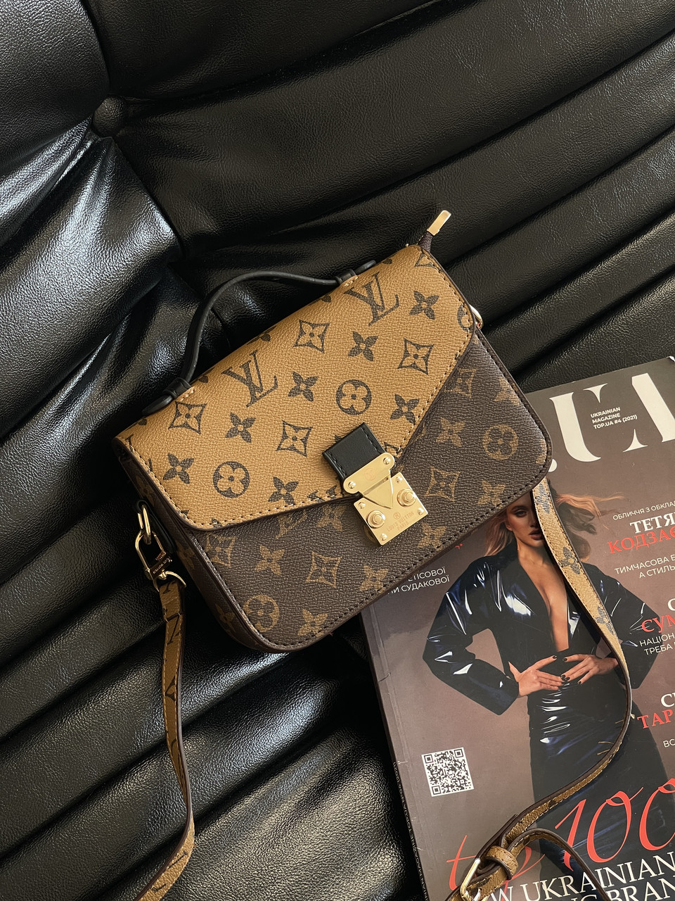 Сумка жіноча Луї Вітон через плече Louis Vuitton Medium Pochette коричневий монограм