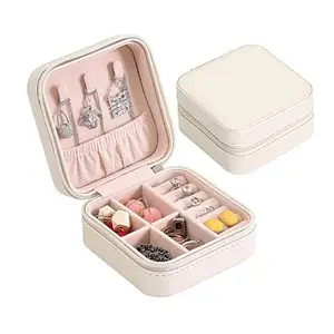 Скринька для прикрас коштовностей і біжутерії