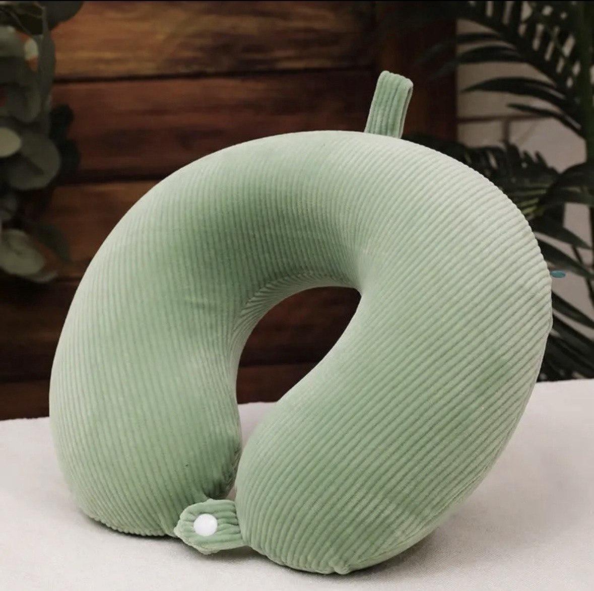 Подушка для подорожей Memory foam під шию з кнопкою Зелена, фото 1