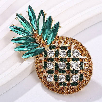 Брошка на золотистій основі ананас із різнобарвними кристалами, що переливаються, розмір виробу 60х35 мм, фото 2