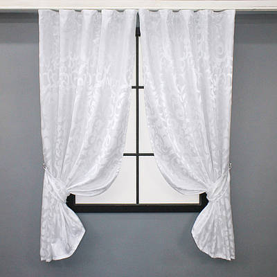 Комплект (2шт. 1,3х1,7м.) коротких жакардових штор, колекція "Вензель". Колір білий. Код 418ш 35-0238