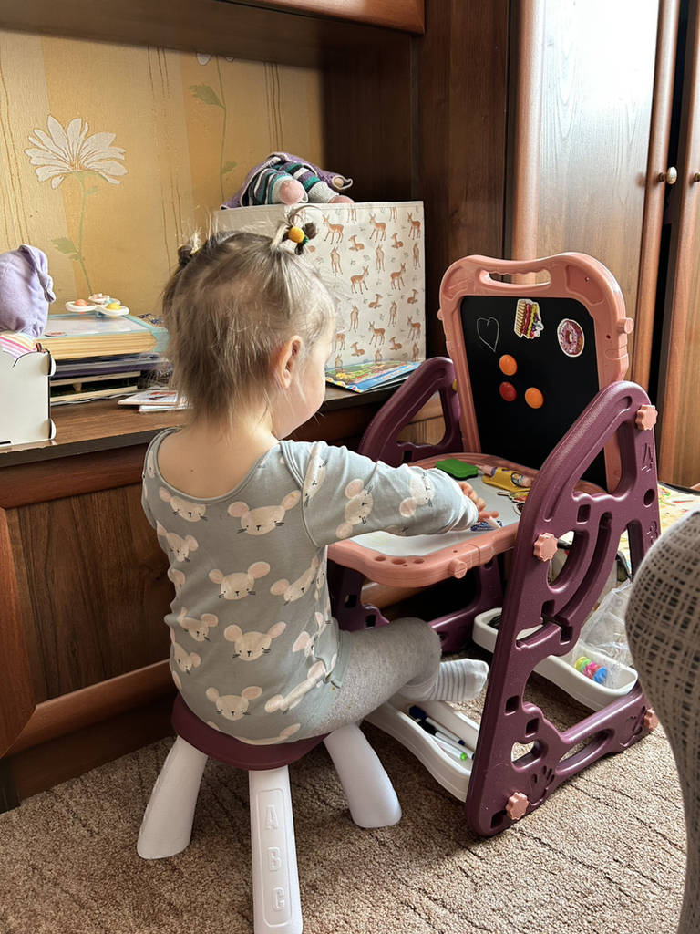 Мольберт 050-31 2 дошки: для маркерів та крейди, стільчик, приладдя для малювання, в коробці [Склад: Одеса №4] - фото покупців 1