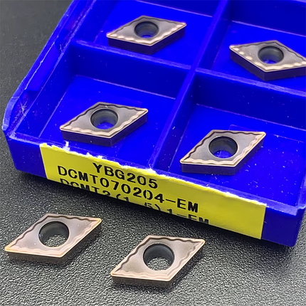 DCMT11T308-EM YBG205 Твердосплавная пластина для токарного резца, фото 1