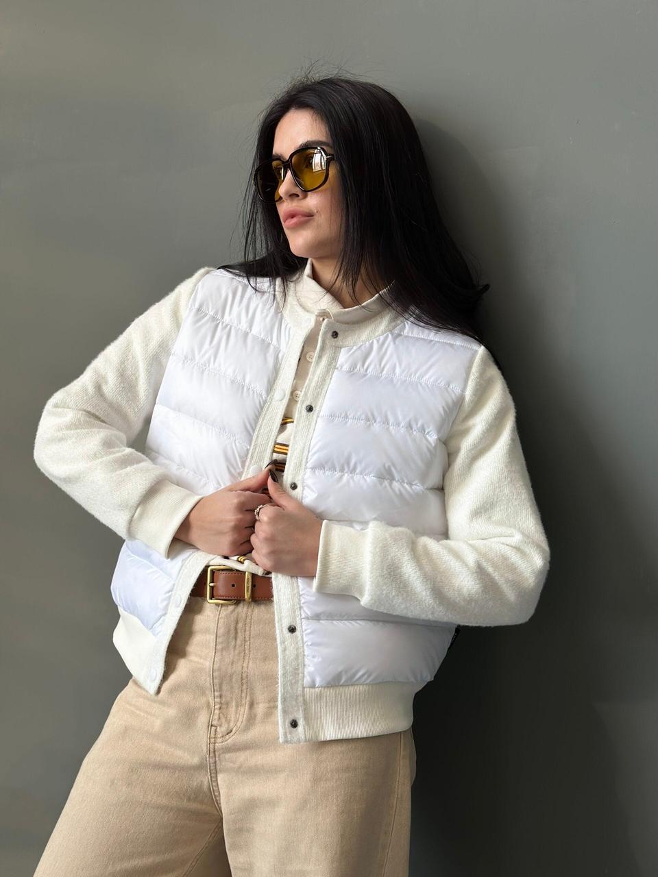 Стильна весняна куртка бомбер з ангоровими рукавами 42-52 розміри молочна, фото 1