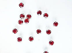 Страз червоний в срібних цапах 4,5 мм