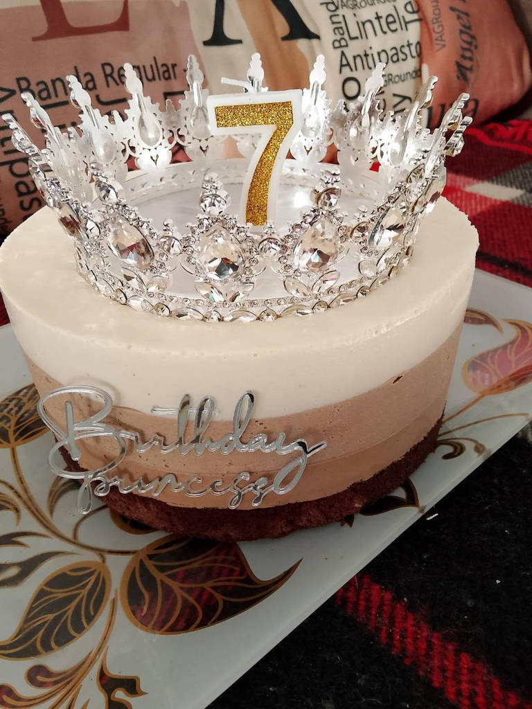 Корона для торта, діадема, тіара (залізна) срібло - фото покупців 1