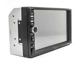 Магнітола з сенсорним екраном в авто з пультом керування 2din 7018B