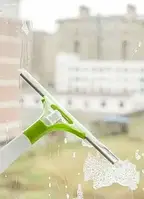 Зручний очисник скла, чарівна щітка з розпилювачем