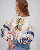 Вишиванка білого кольору в етно стилі з вишитим колосьями та ластівками розміри S, M, L, ХL.