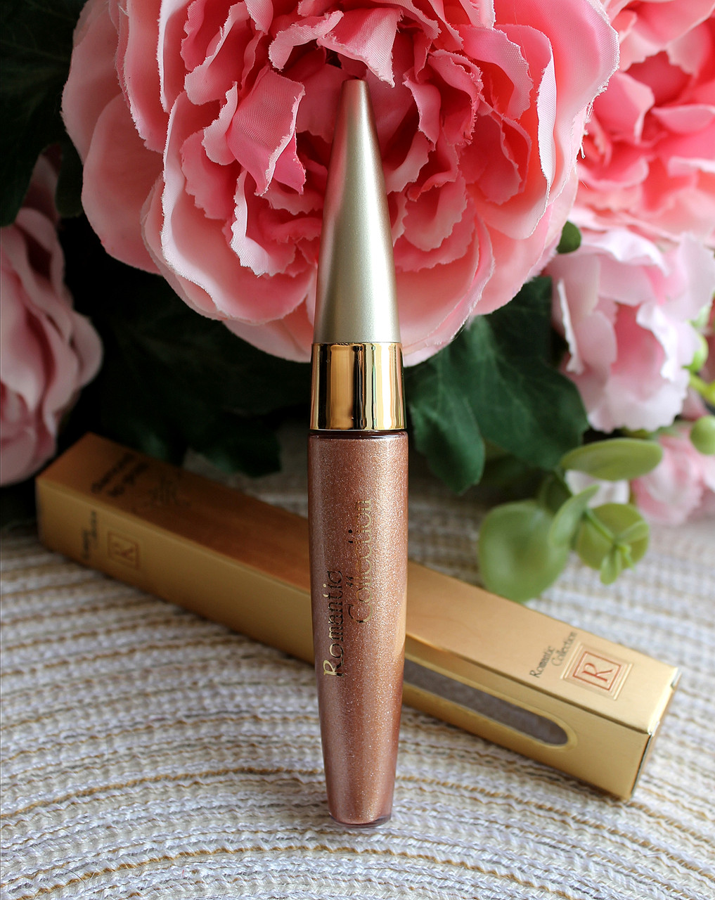 Блиск для губ перламутровий Romantic Collection №08