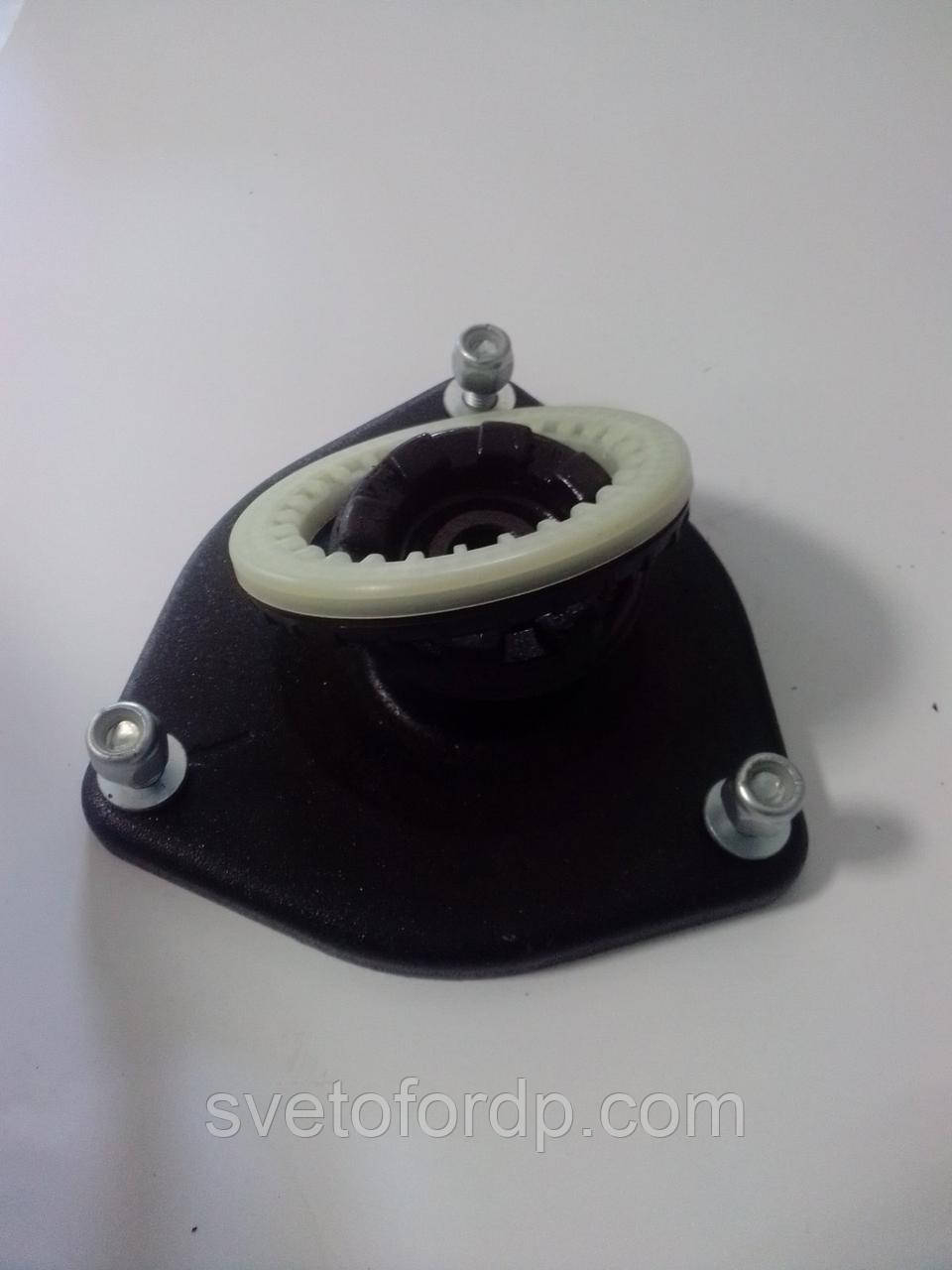 Опора верхня стійки 1117, 1118, 1119 ЗАДІР з підшипником (опорний підшипник амортизатора), фото 1