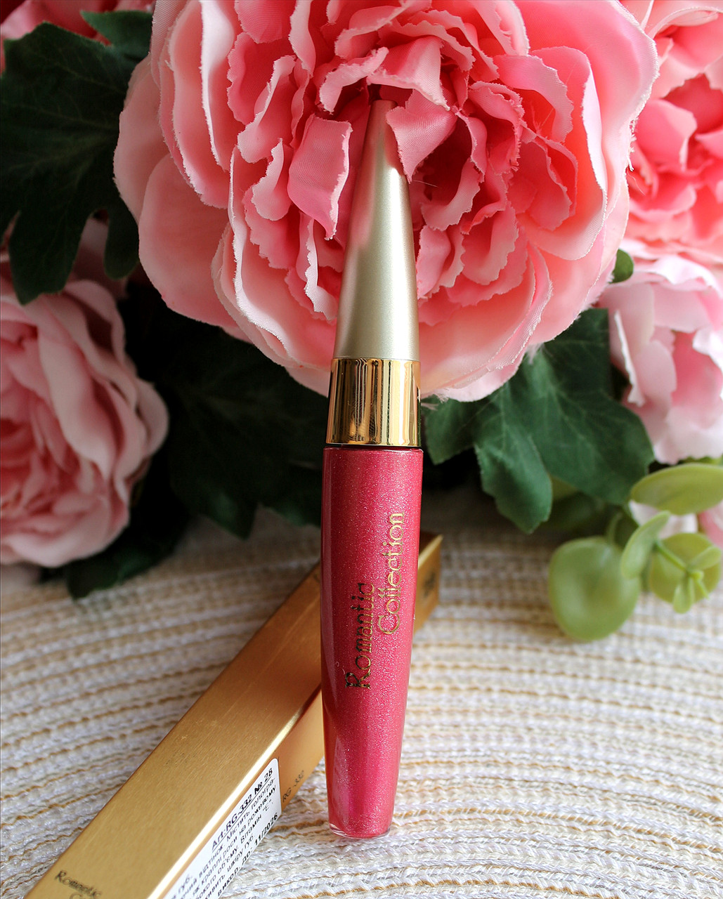 Блиск для губ перламутровий Romantic Collection №28