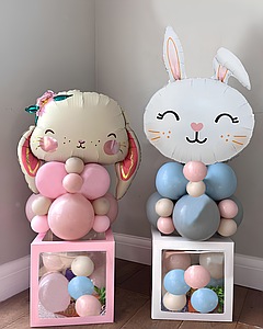 Фігури на стійці з кульок Кроляча радість