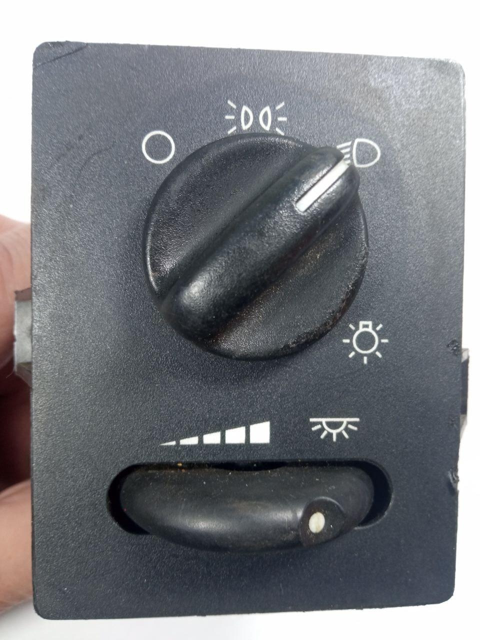 Панель кнопок Opel Sintra 10246287 / Z0191 / 541140 / 713328, фото 1