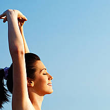 Плакат "Дівчина сидить на кулі", 60×43см, фото 2