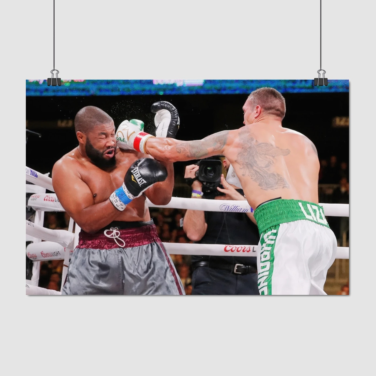 Плакат "Усик Олександр та Чазз Уізерспун", 40×60см