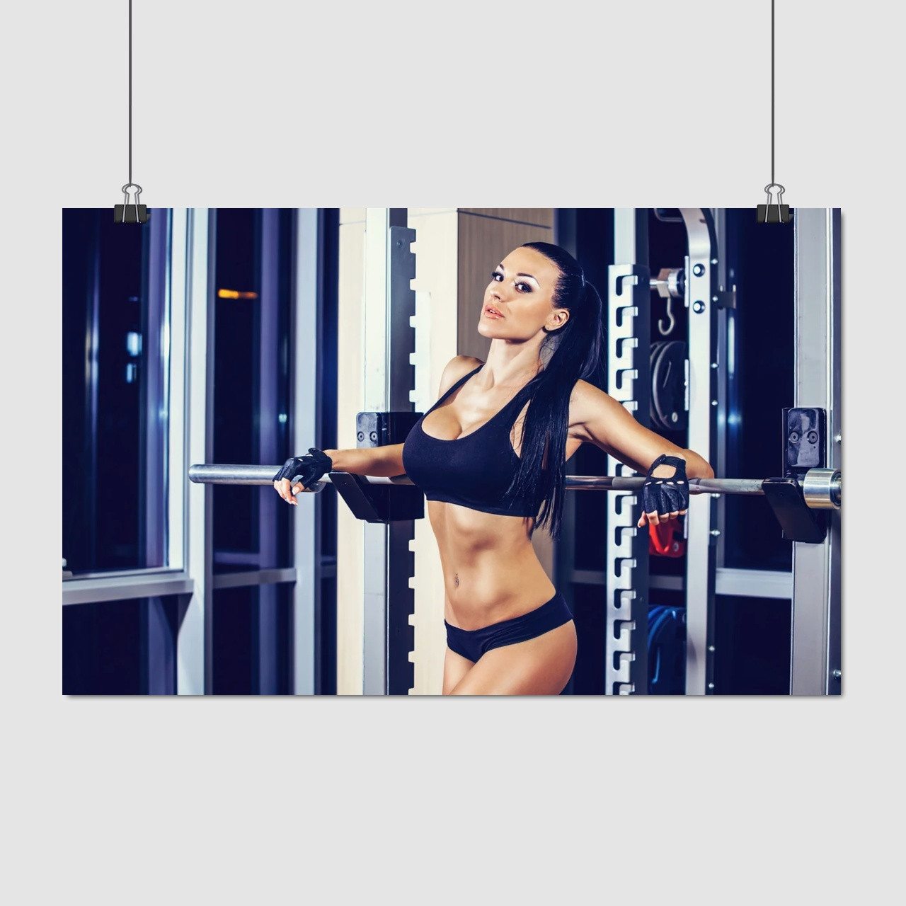 Плакат "Дівчина модель з грифом штанги", 38×60см