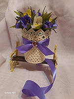 Композиція "Крокуси у вазоні "18*15