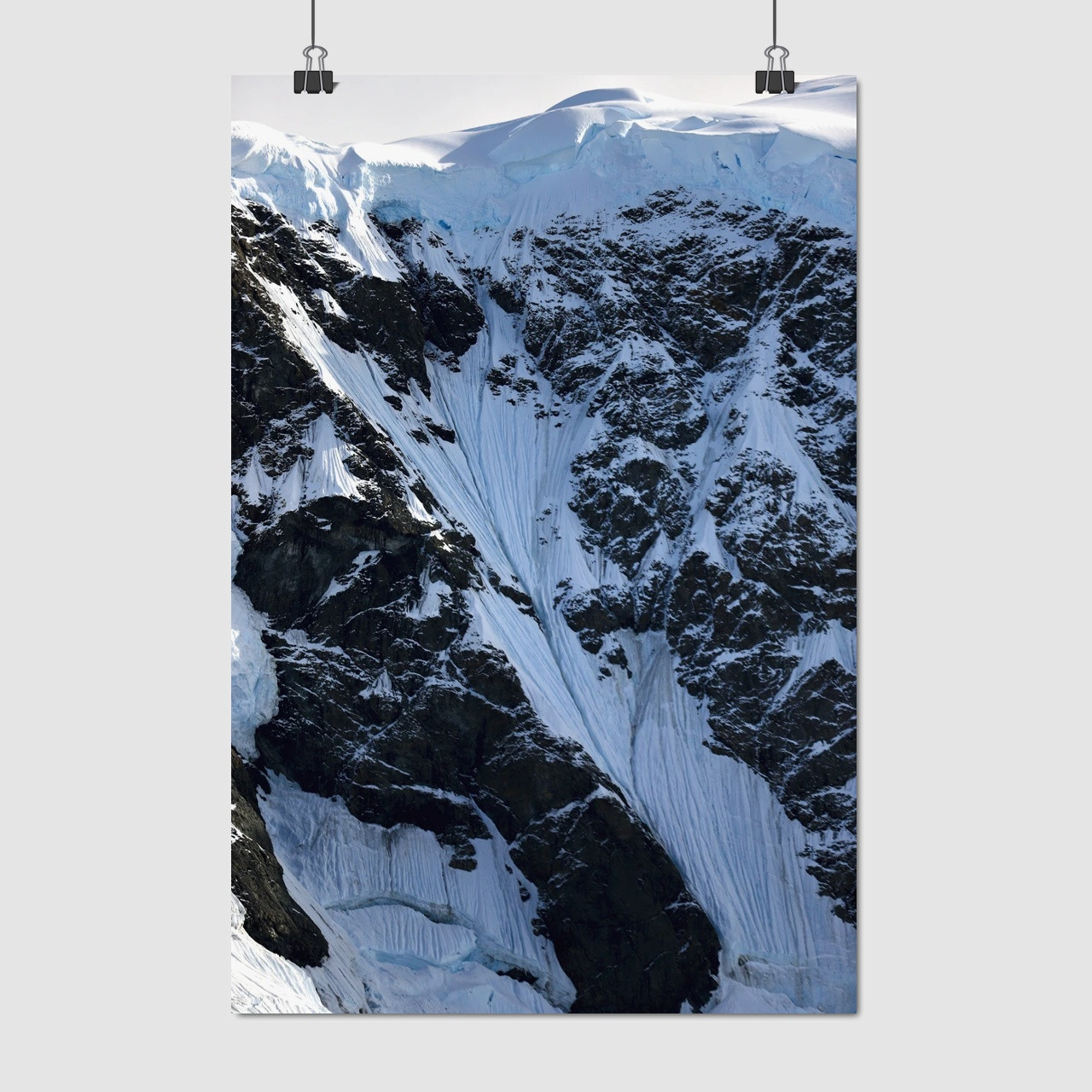 Плакат "Сніг на крутих скелях", 60×40см
