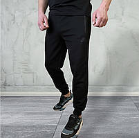 Спортивні чоловічі штани Nike