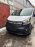Зимова накладка на решітку Глянцева для Opel Vivaro 2015-2019 рр, фото 2