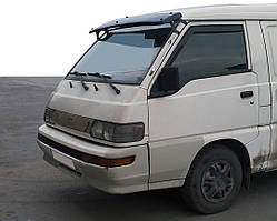 Mitsubishi L300