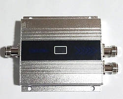 GSM підсилювач стільникового зв'язку GSM 4G LTE GB-9011-G 900 МГц 55 дБ 11 дБм з двома виходами, 70-130 кв. м.