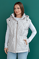 Жіночий стьобаний жилет перлинного кольору Сінті