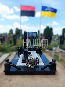Консультація: 096 332 70 70 | Купити пам'ятник ЗСУ на могилу. Викоаний в габрі з вставками імпортного граніту вісконт вайт.