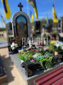 Пам'ятники з імпортного граніту