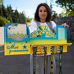 Медальниця, тримач для медалей, холдер для медалей. Вішалка для медалей