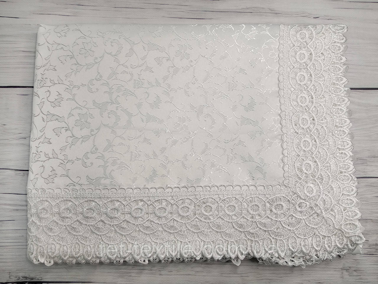 Скатертина з мереживом JR біла 150x220cm