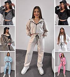 Жіночий спортивний костюм з укороченою кофтою стильний на блискавці з капюшоном, бежевий, чорний, білий, рожевий