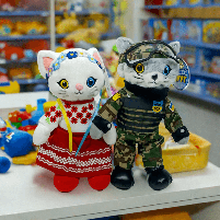 М’які іграшки Кішечка Україночка та Котик ЗСУ 30 см — символи любові до України, арт. PL82412ua, фото 3