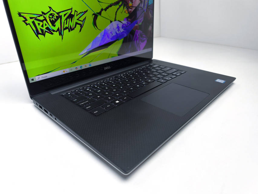 デル　DELL XPS 15 9560 i7-7700HQ 512GB SSD Графічна станція Dell XPS 15 9560 15.6 Touch 4K IPS Core i7-7700HQ