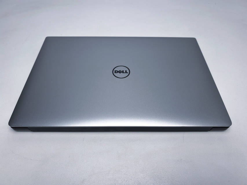 Графічна станція Dell XPS 15 9560 15.6 Touch 4K IPS Core i7-7700HQ